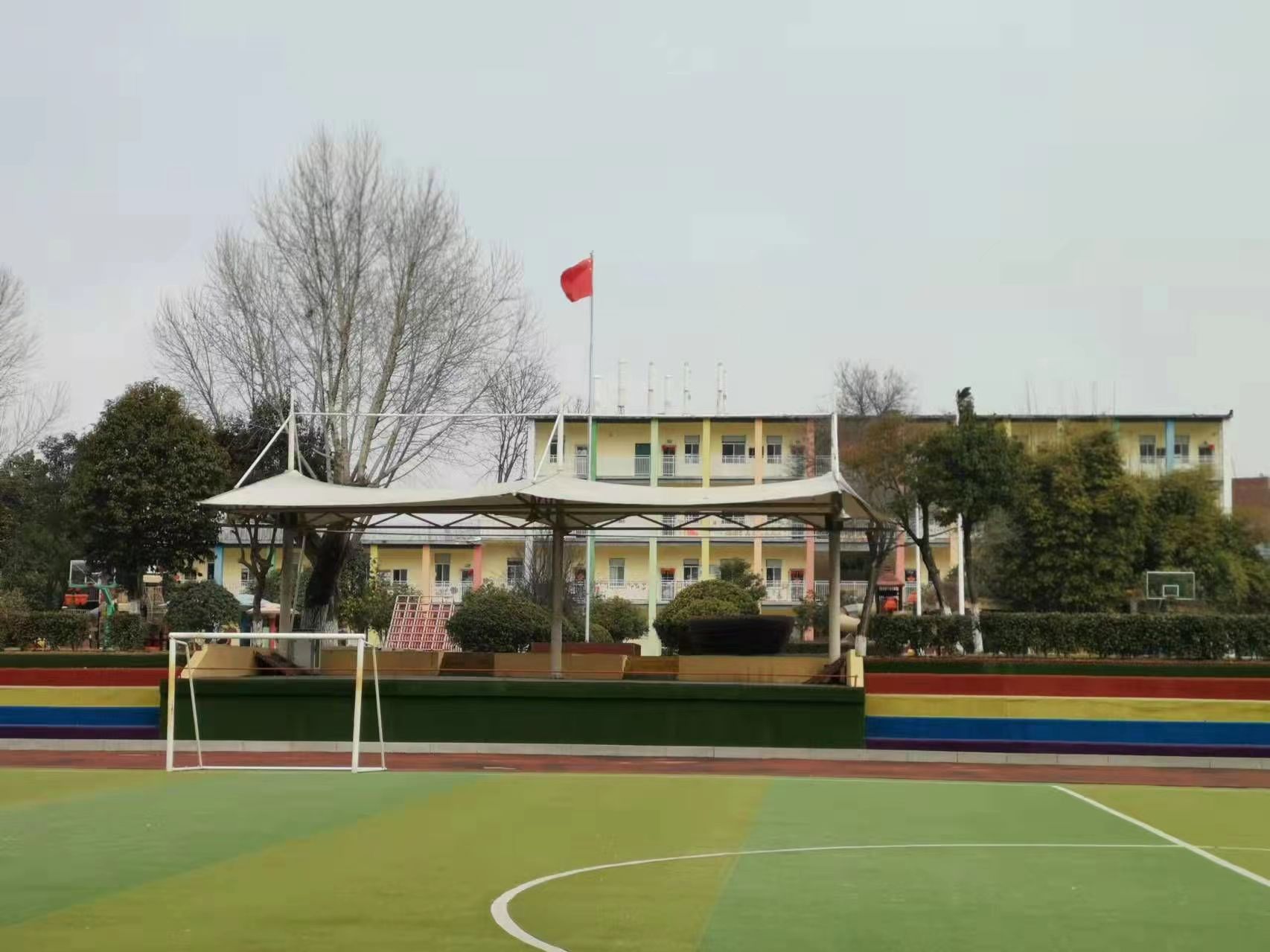 校園安全守護者，初心不改保安全